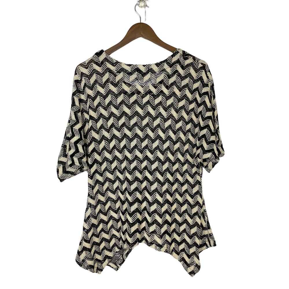 Kaktus | Black & Tan Chevron Pattern Open Knit Cr… - image 2